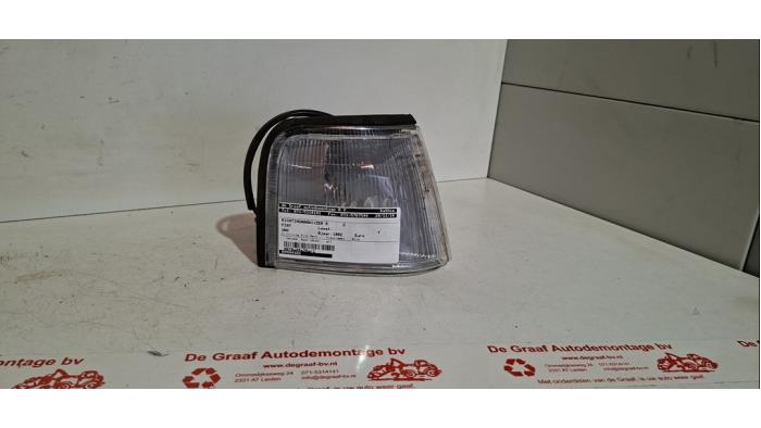 Używane Kierunkowskaz prawy Fiat Uno (146A/E) Cena € 15,00 Procedura marży oferowane przez de Graaf autodemontage B.V.