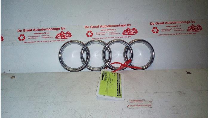Używane Emblemat Audi 80 Cena na żądanie oferowane przez de Graaf autodemontage B.V.