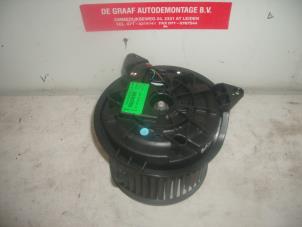 Usados Motor de ventilador de calefactor Ford Mondeo III 1.8 16V Precio de solicitud ofrecido por de Graaf autodemontage B.V.