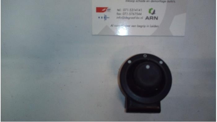 Mirror switch from a Renault Clio II (BB/CB) 1.4 16V 2001