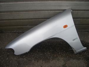 Used Front wing, left Chevrolet Nubira Wagon (J100) 2.0 16V Price on request offered by de Graaf autodemontage B.V.