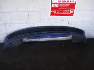 Used Front bumper Volkswagen Polo III (6N1) 1.0i 50 Price on request offered by de Graaf autodemontage B.V.