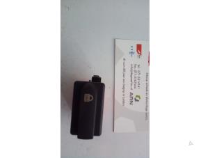 Used Central locking switch Renault Clio Price on request offered by de Graaf autodemontage B.V.