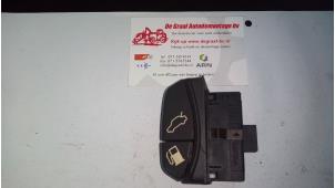 Used Tank cap cover switch Volvo V70 Price on request offered by de Graaf autodemontage B.V.