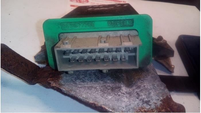 Used Cooling computer Peugeot 306 (7A/C/S) 1.9 D Price on request offered by de Graaf autodemontage B.V.
