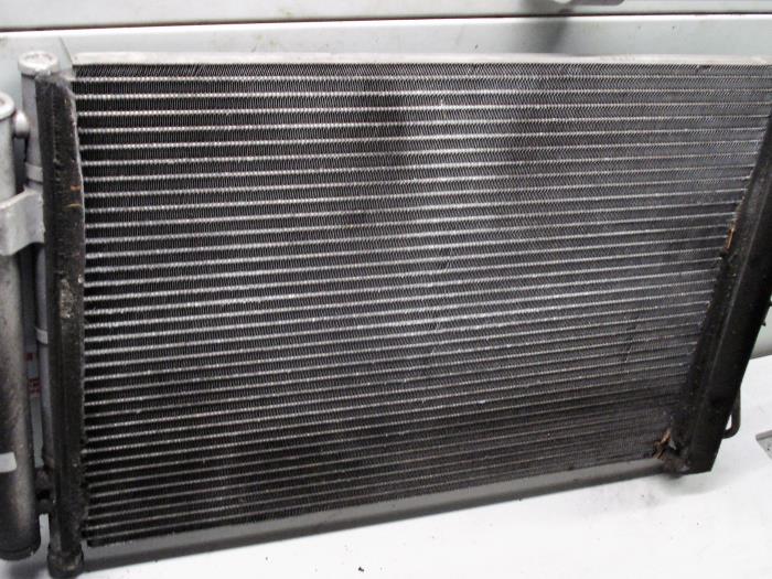 Begagnade AC-radiator Hyundai Getz 1.3i 12V Pris på förfrågan erbjuds av de Graaf autodemontage B.V.