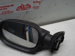Used Wing mirror, left Dacia Logan Price on request offered by de Graaf autodemontage B.V.