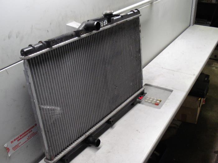 Used Radiator Toyota Corolla (E10) 1.6i 16V Price on request offered by de Graaf autodemontage B.V.