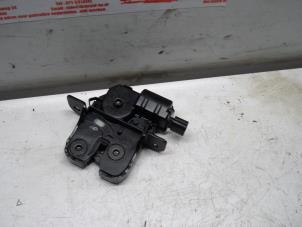 Used Tailgate lock mechanism Renault Megane III Grandtour (KZ) 1.5 dCi 110 Price on request offered by de Graaf autodemontage B.V.