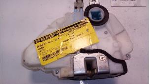 Used Front door lock mechanism 4-door, right Honda Civic (FA/FD) 1.3 Hybrid Price on request offered by de Graaf autodemontage B.V.