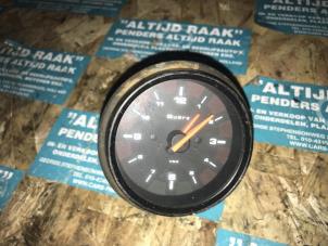 Used Clock Porsche 911 Price on request offered by "Altijd Raak" Penders