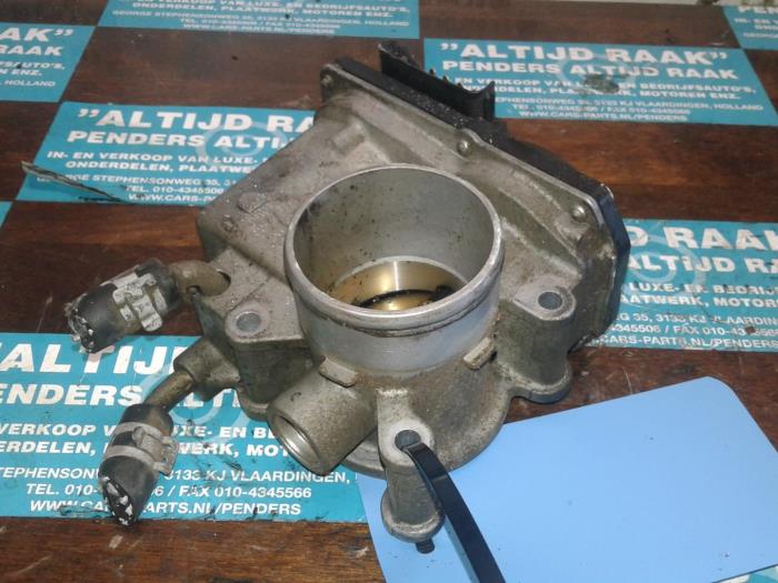 Throttle body from a Mitsubishi Colt 2007