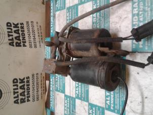 Used Air pump (suspension) Mercedes Vito Price on request offered by "Altijd Raak" Penders