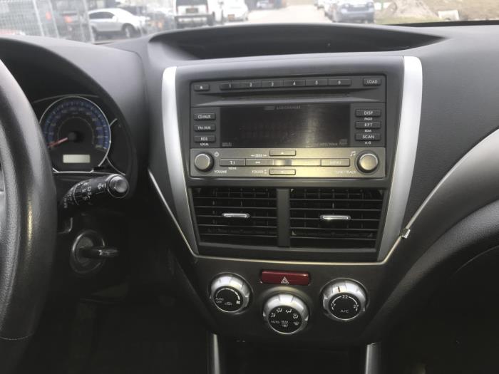 CD changer from a Subaru Forester (SH) 2.0D 2009