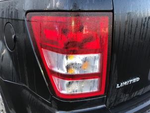 Used Rear fog light Jeep Grand Cherokee (WH/WK) 3.0 CRD V6 24V Price on request offered by "Altijd Raak" Penders