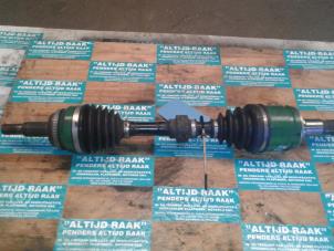 Used Front drive shaft, left Lexus RX (L2) 400h V6 24V VVT-i FWD Price on request offered by "Altijd Raak" Penders