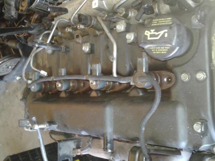 Rocker cover from a Hyundai H1 People 2016
