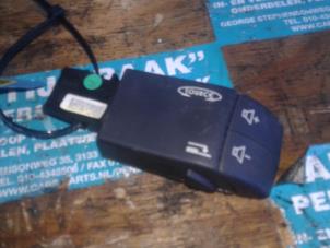 Used Radio remote control Renault Clio Price on request offered by "Altijd Raak" Penders