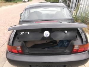 Używane Tylna klapa BMW Z3 Roadster (E36/7) 1.9 16V Cena na żądanie oferowane przez "Altijd Raak" Penders