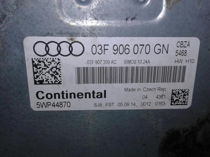 Ordinateur gestion moteur d'un Audi A1 (8X1/8XK) 1.2 TFSI 2015