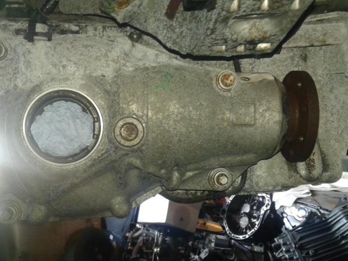 Front differential from a BMW X6 (E71/72) xDrive30d 3.0 24V 2012
