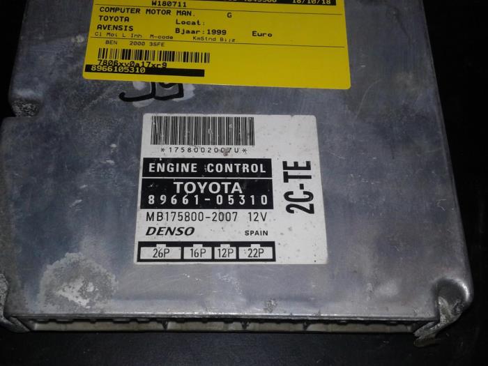 Komputer sterowania silnika z Toyota Avensis (T22) 2.0 16V 1999