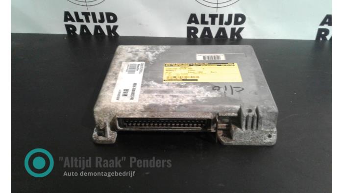 Used Engine management computer Renault Clio (B/C57/357/557/577) 1.8 GT 16V Kat. Price on request offered by "Altijd Raak" Penders