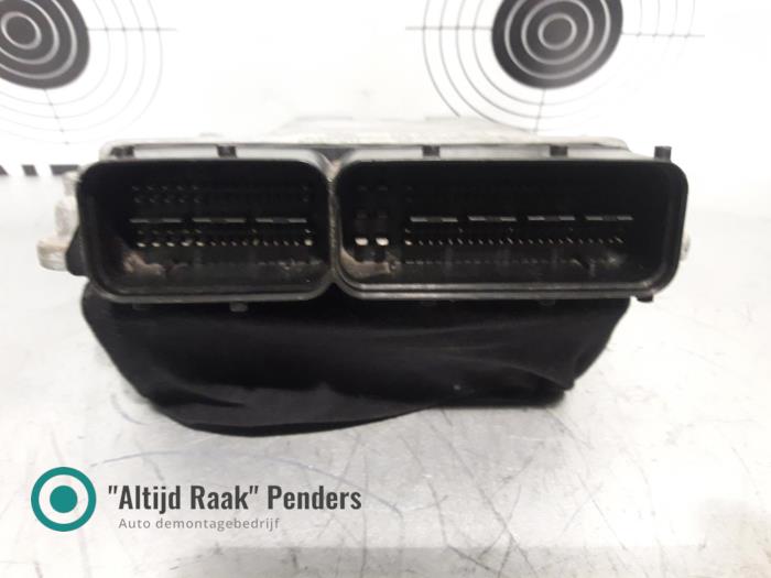 Used Engine management computer Seat Leon (1P1) 2.0 TDI 16V Price on request offered by "Altijd Raak" Penders