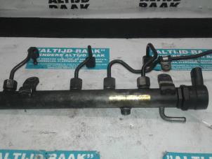Used Fuel injector nozzle Mercedes S (W221) 3.0 S-320 CDI 24V Price on request offered by "Altijd Raak" Penders