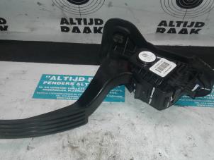 Used Accelerator pedal Ford Ranger 3.2 TDCi 20V 4x4 Price on request offered by "Altijd Raak" Penders