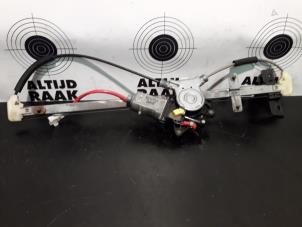 Usagé Mécanique vitre 4portes arrière droite Suzuki Vitara (ET/FT/TA) 1.9 JLX Prix sur demande proposé par "Altijd Raak" Penders