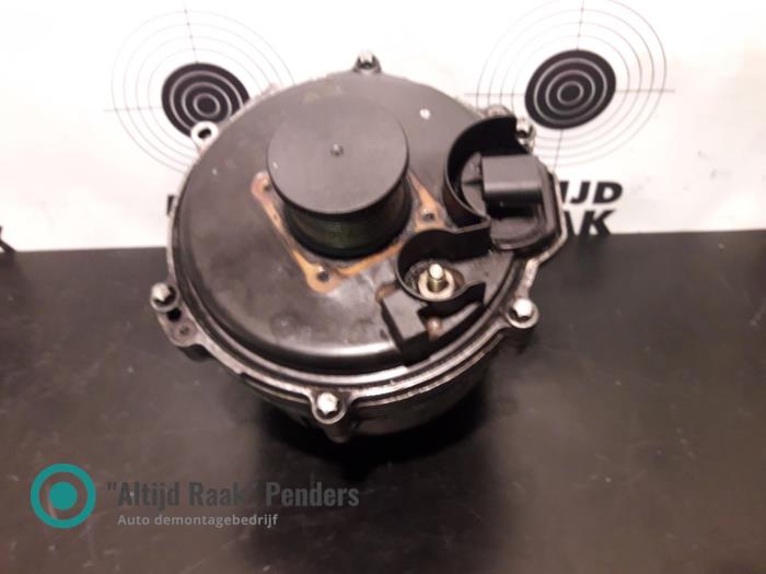 Begagnade Dynamo Mercedes S (W220) 4.0 S-400 CDI V8 32V Pris på förfrågan erbjuds av "Altijd Raak" Penders