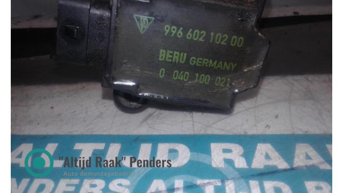 Usagé Bobine Porsche Boxster (987) 2.7 24V Prix sur demande proposé par "Altijd Raak" Penders