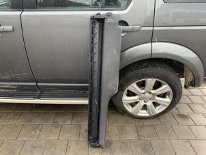 Used Luggage compartment cover Landrover Discovery IV (LAS) 3.0 TD V6 24V Price on request offered by "Altijd Raak" Penders