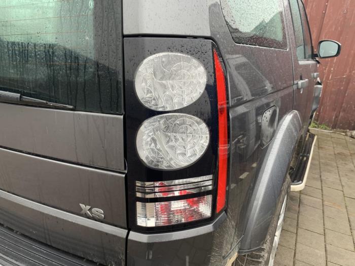 Taillight, right from a Land Rover Discovery IV (LAS) 3.0 TD V6 24V 2015