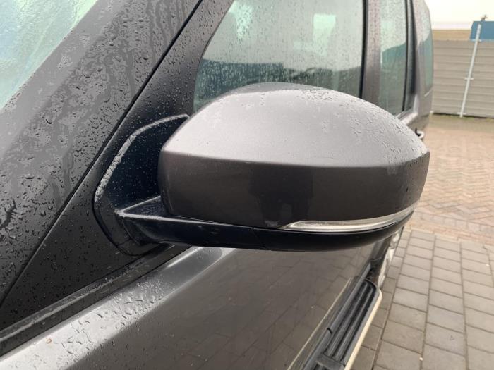 Wing mirror, left from a Land Rover Discovery IV (LAS) 3.0 TD V6 24V 2015