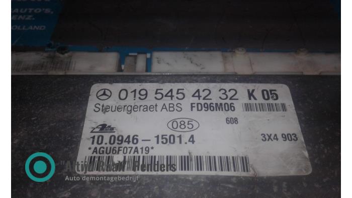 Usagé Ordinateur ABS Mercedes C Combi (S202) 2.5 C-250 TDT 20V Prix sur demande proposé par "Altijd Raak" Penders