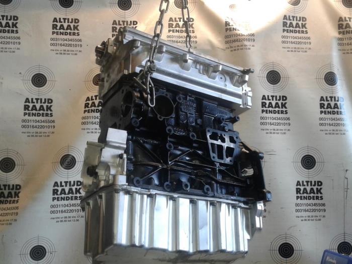 Engine from a Volkswagen Multivan T5 (7E/7HC/7HF/7HM) 2.0 BiTDI DRF 2013