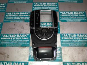 Used Middle console Mercedes SL (R230) 5.0 SL-500 V8 24V Price on request offered by "Altijd Raak" Penders