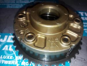 Used Camshaft sprocket BMW 3 serie (E90) 335i 24V Price on request offered by "Altijd Raak" Penders