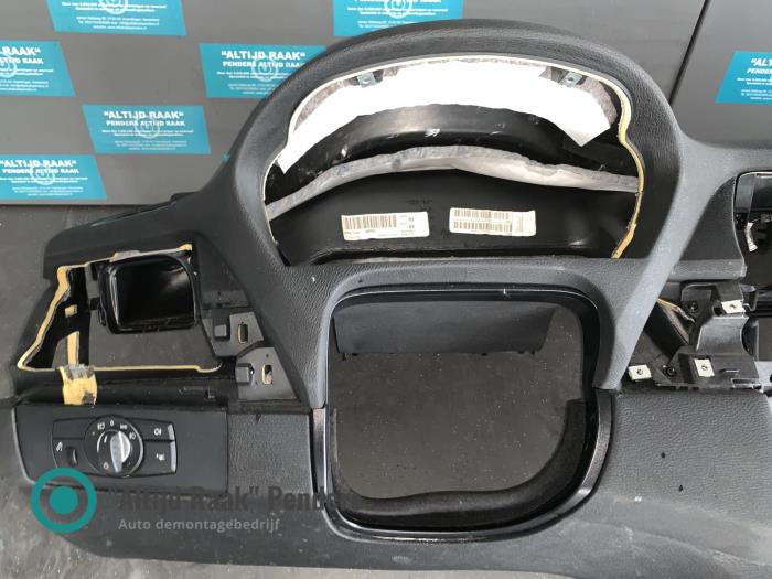Instrumentbräda från en BMW X5 (F15) M50d 3.0 24V 2012