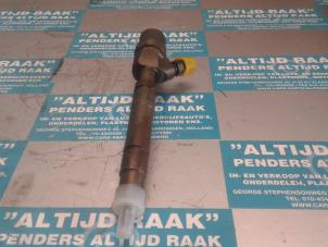 Used Injector (diesel) Mercedes CLK Price on request offered by "Altijd Raak" Penders