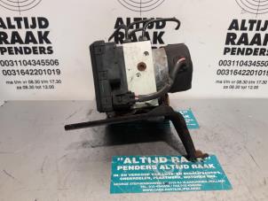 Used ABS pump Hyundai H200 Price on request offered by "Altijd Raak" Penders
