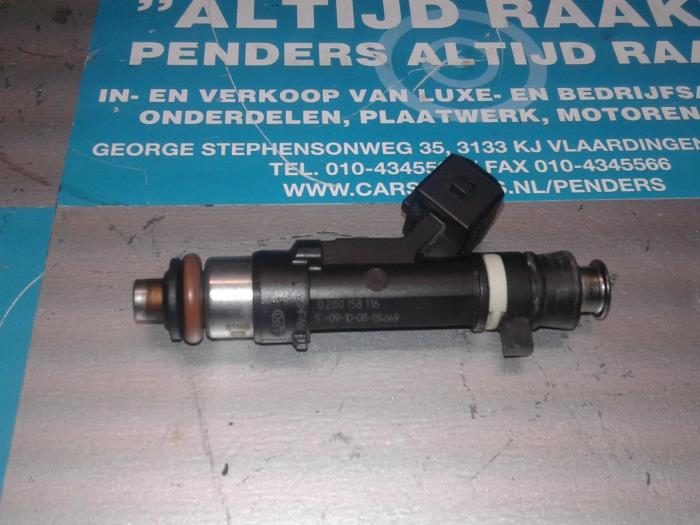 Injector (petrol injection) from a Porsche 911 2008