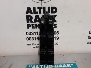 Used Electric window switch Toyota Landcruiser Price on request offered by "Altijd Raak" Penders