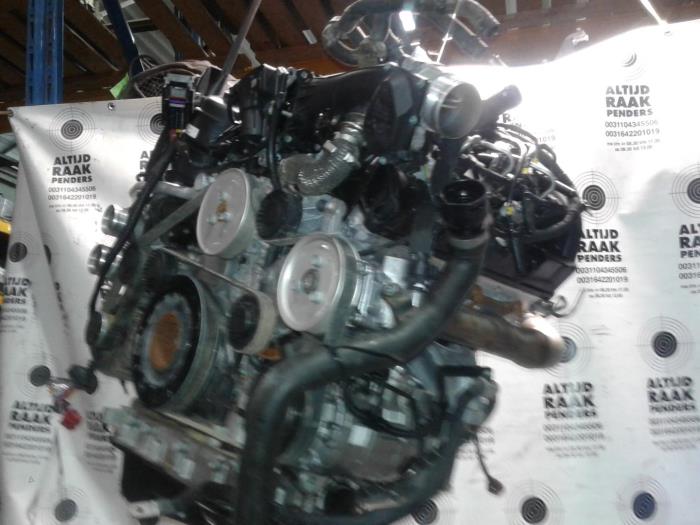Motor van een Audi Q7 (4LB) 3.0 TDI V6 24V 2015