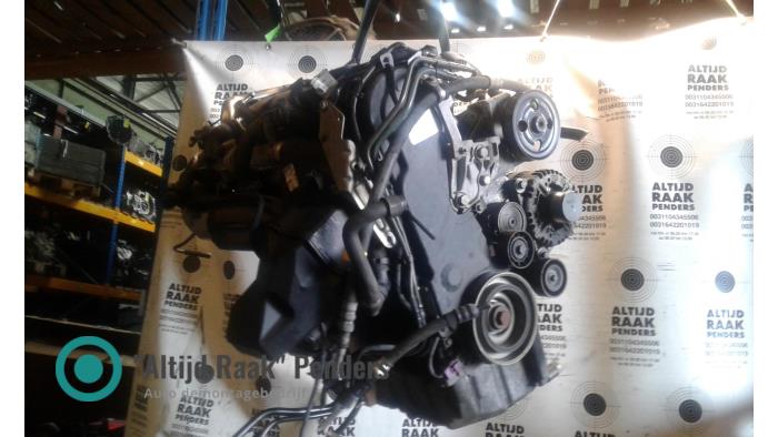 Motor van een Ford Mondeo IV 2.0 TDCi 130 16V 2008