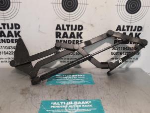 Used Rear gas strut, right Mercedes SLK Price on request offered by "Altijd Raak" Penders