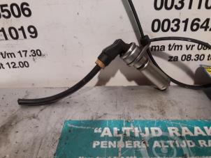 Used ABS Sensor Mercedes 200 - 500 Price on request offered by "Altijd Raak" Penders