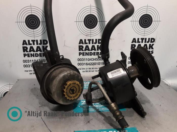 Usagé Pompe de direction Chrysler Voyager Prix sur demande proposé par "Altijd Raak" Penders